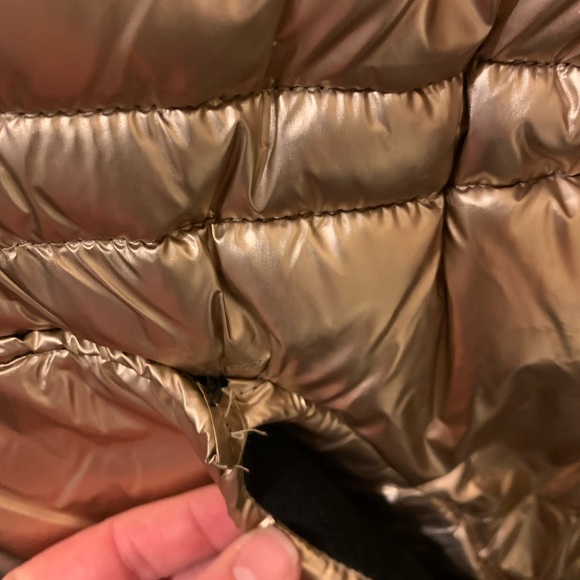 GAP Gold Puffer - Picture 6 of 6